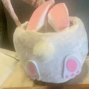 NWT…Easter basket!! Super soft and very sweet!!!